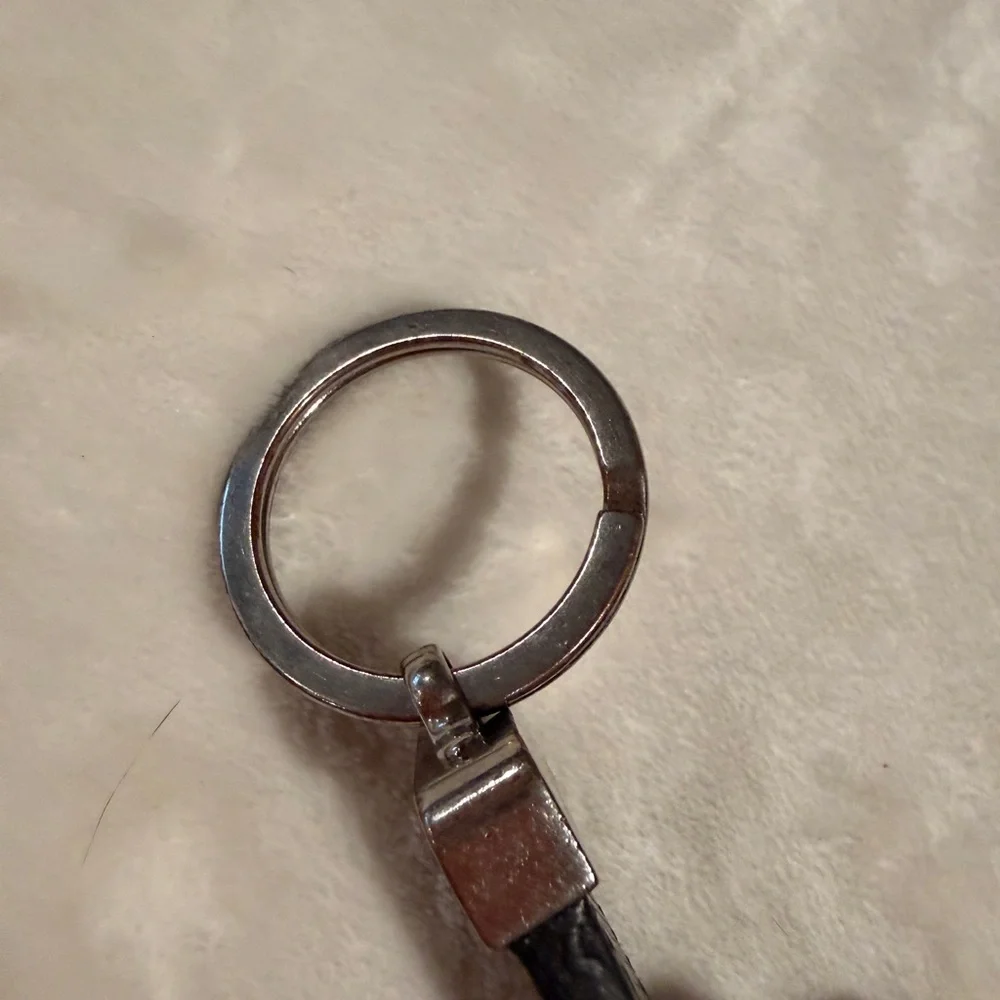 Louis Vuitton Taiga Leather Key Holder   Ring Black Silver Tone LV Authentic
